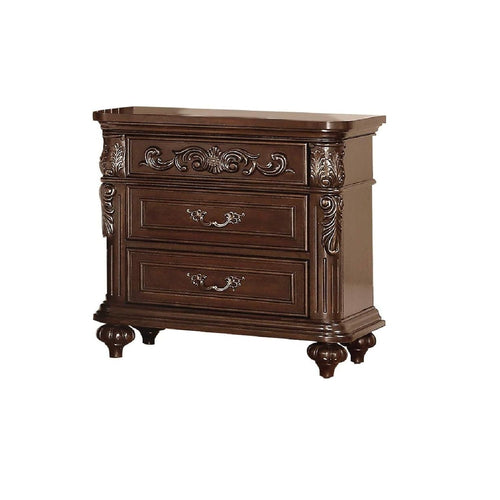 3 Piece Bedroom Set, Majestic Formal Bed With 2 Nightstands